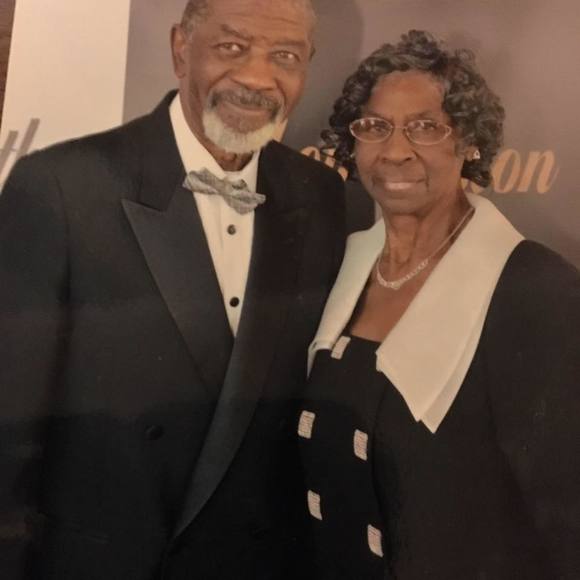 Meet your Posher, Denise - Picture 1 of 1